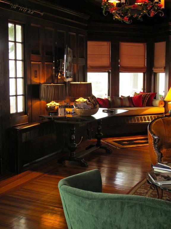 Hilltop House Bed & Breakfast アメニア エクステリア 写真