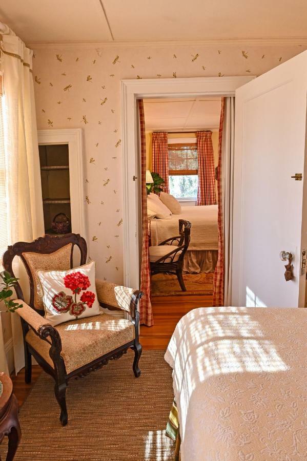Hilltop House Bed & Breakfast アメニア エクステリア 写真