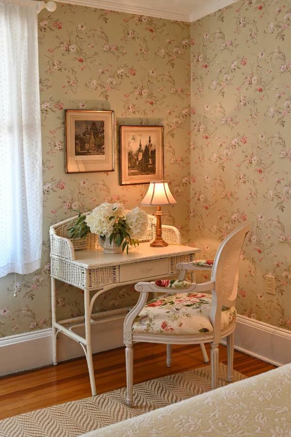 Hilltop House Bed & Breakfast アメニア エクステリア 写真