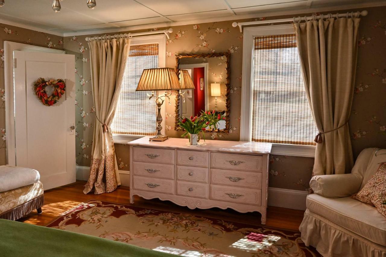 Hilltop House Bed & Breakfast アメニア エクステリア 写真